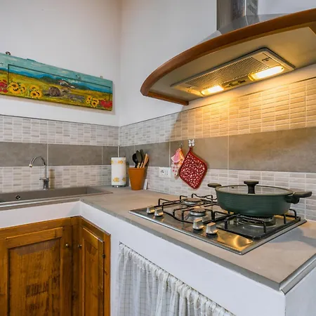 Apartment Le Rondini By Interhome *